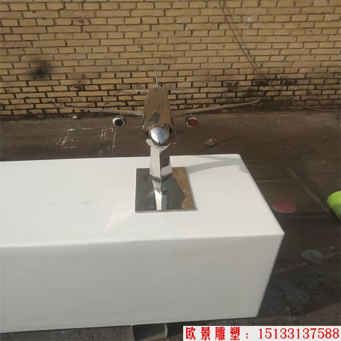 不銹鋼鏡面飛機(jī)雕塑 飛機(jī)模型 (3)