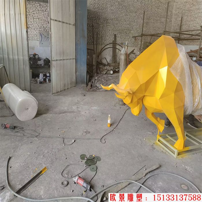 不銹鋼切面牛雕塑 噴漆工藝 